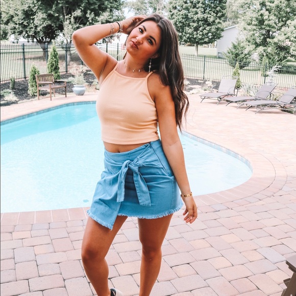 Forever 21 Tops - Orange croptop